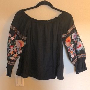 Off The Shoulder Balloon Sleeve Crop Top
